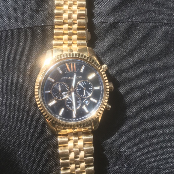 Michael kors watch - Picture 2 of 2